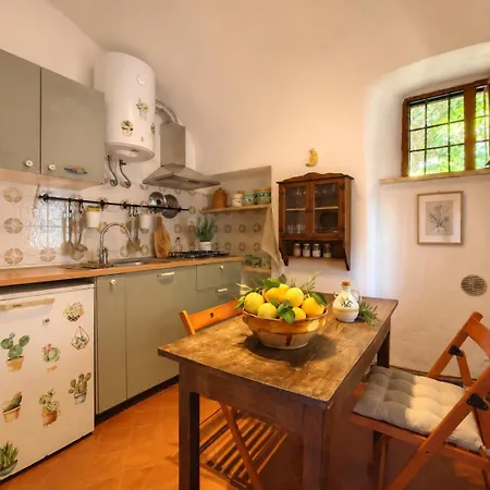 Rivierarent Rustico Nel Borgo Apartment